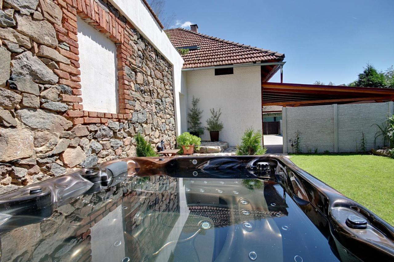Holiday Home Kvitek Ctetin Luaran gambar