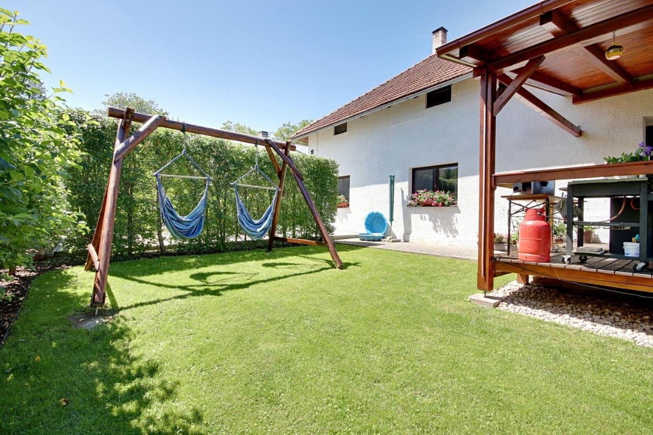Holiday Home Kvitek Ctetin Luaran gambar
