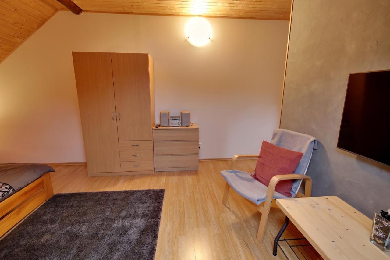 Holiday Home Kvitek Ctetin Luaran gambar
